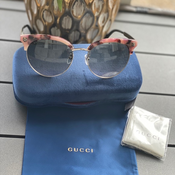 Brand new ✌🏼Gucci sunglasses💞💞💗 - Picture 2 of 8